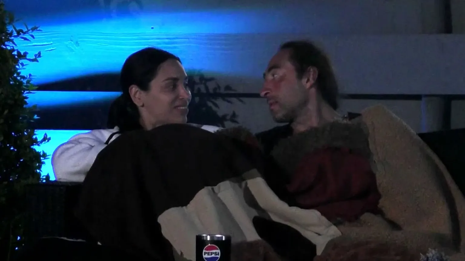 «Super Mario» desata confusión en Mundos Opuestos por su cercanía con Vanessa Santos