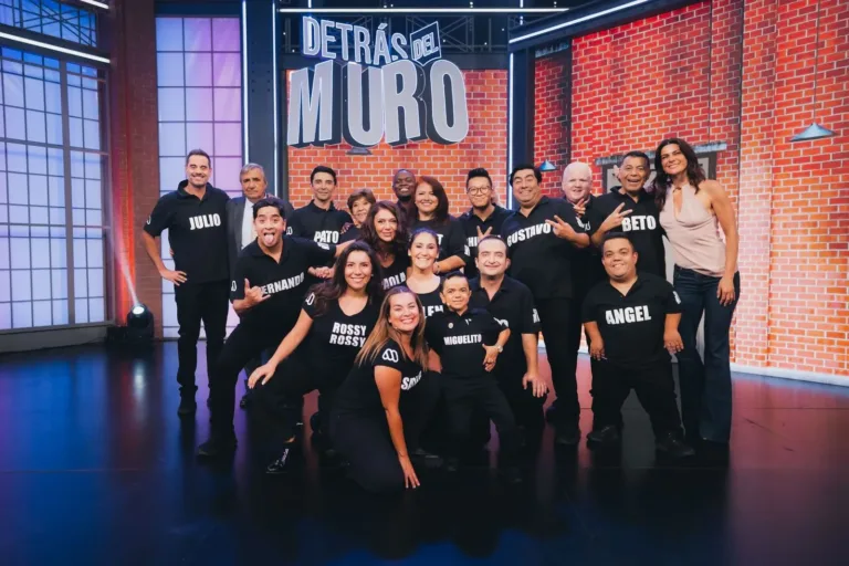 Detrás del muro - Mega