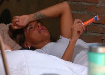 Carla Ballero - Vecinos al límite