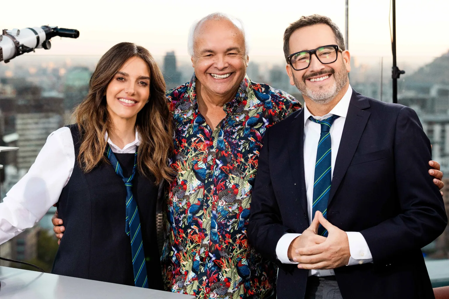 Álvaro Salas critica repeticiones en TV y le cierra la puerta a Viña del Mar