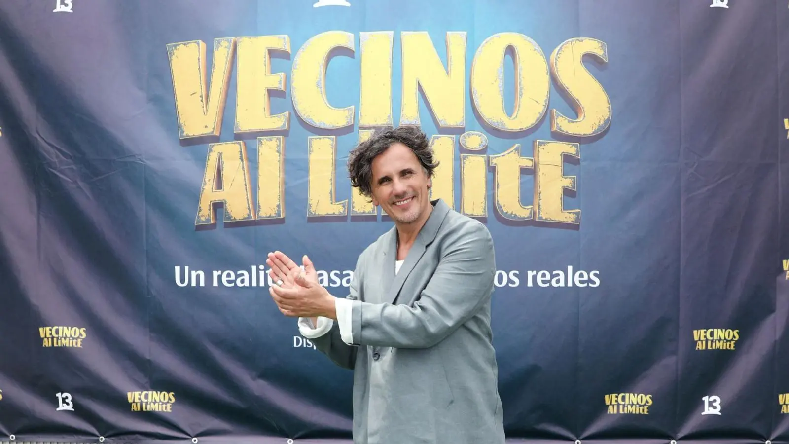 Sergio Lagos - Vecinos al límite