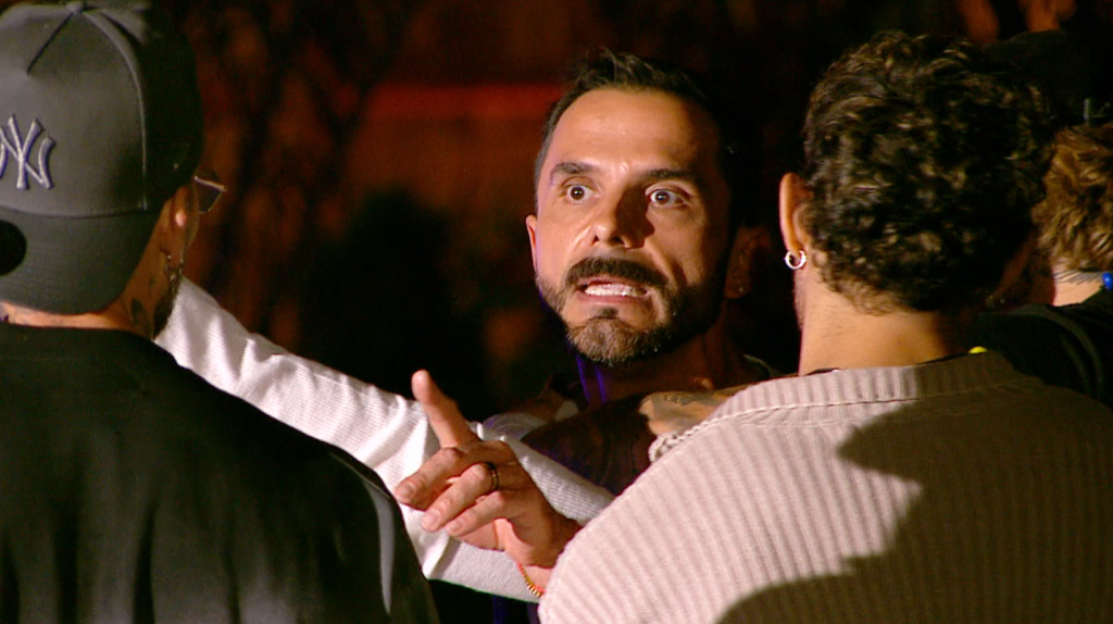 Álvaro Ballero en su pelea con Luis Mateucci