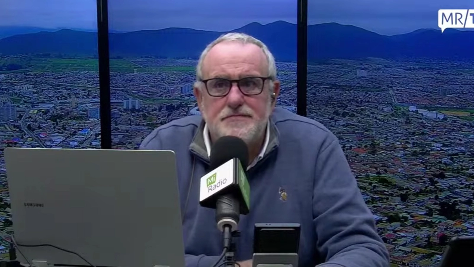 Roberto Dueñas - Mi Radio